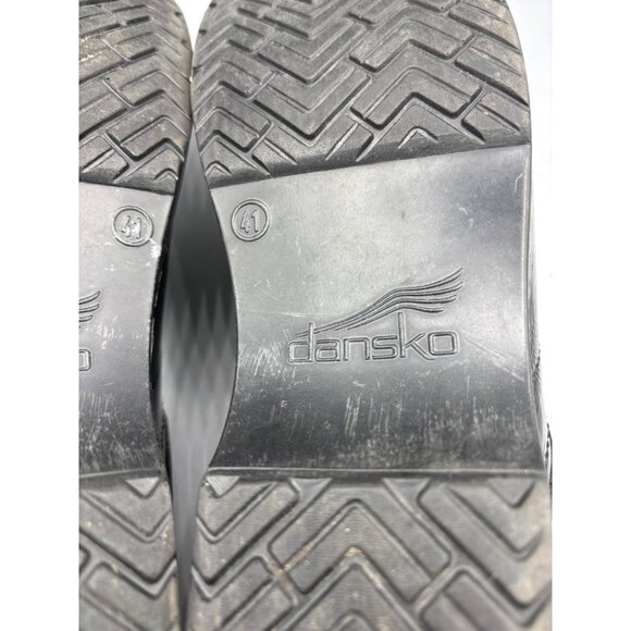 Dansko Clogs 41 Black Floral Embossed Leather Professional Clogs - Picture 8 of 8